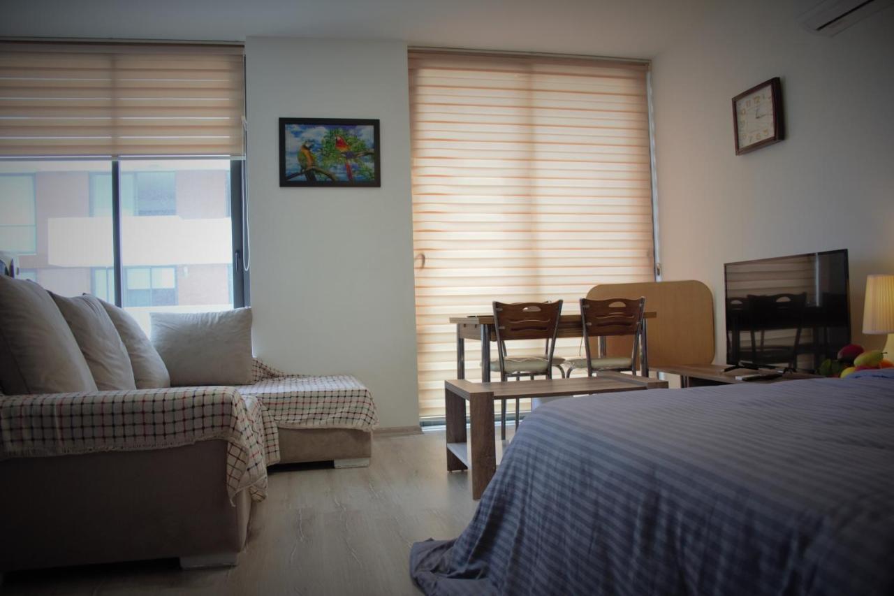 Uptown Holiday App & Pool Daily Rental Contactless Check In & Check Out Famagusta  Exteriér fotografie